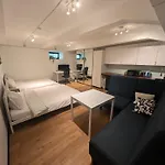 Dana-Quiet & Central Apartment-2