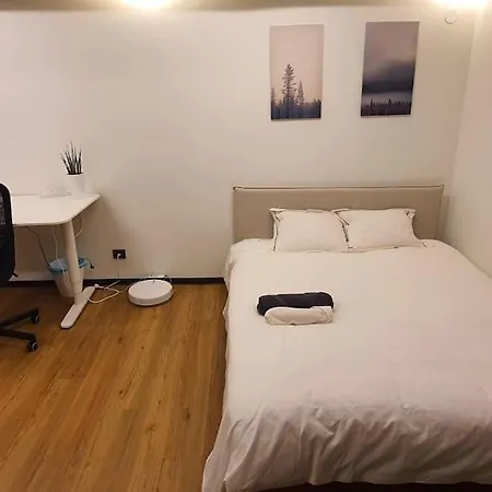 Dana-entire Very Quiet And 2