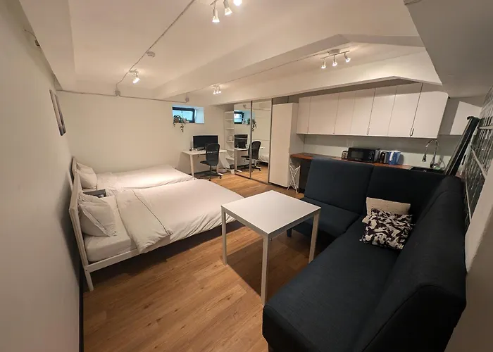 Dana-entire Very Quiet&central 2