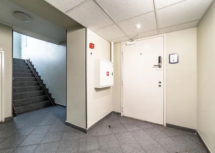 Dana-entire Very Quiet&central 2 *